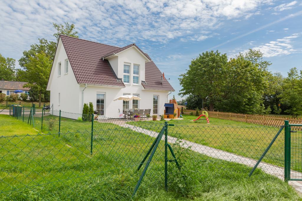 Ferienwohnanlage Schwabe Mit Schwimmbad Apartman Rerik Kültér fotó